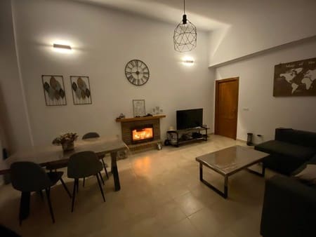 Finca/Herregård til leie i Sayalonga med svømmebasseng - € 1 400 (Ref: 10054416)