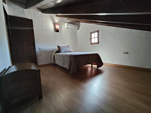 Finca/Herregård til leie i Riogordo med svømmebasseng garasje - € 1 100 (Ref: 10054417)