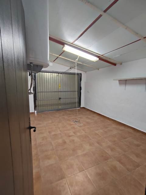 Finca/Herregård til leie i Riogordo med svømmebasseng garasje - € 1 100 (Ref: 10054417)