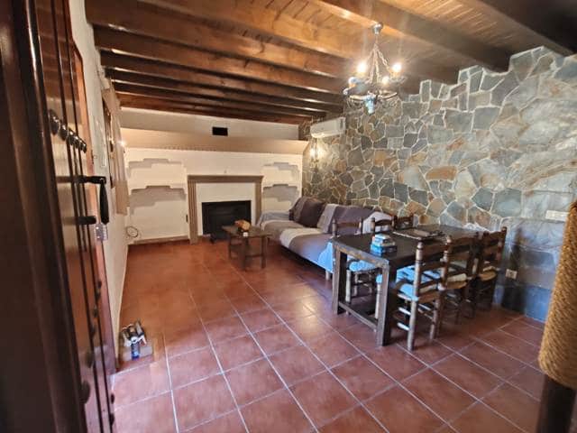 Finca/Herregård til leie i Riogordo med svømmebasseng garasje - € 1 100 (Ref: 10054417)