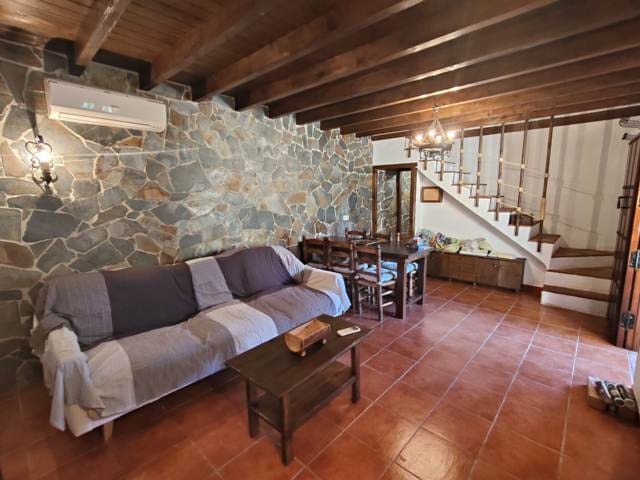 Finca/Herregård til leie i Riogordo med svømmebasseng garasje - € 1 100 (Ref: 10054417)