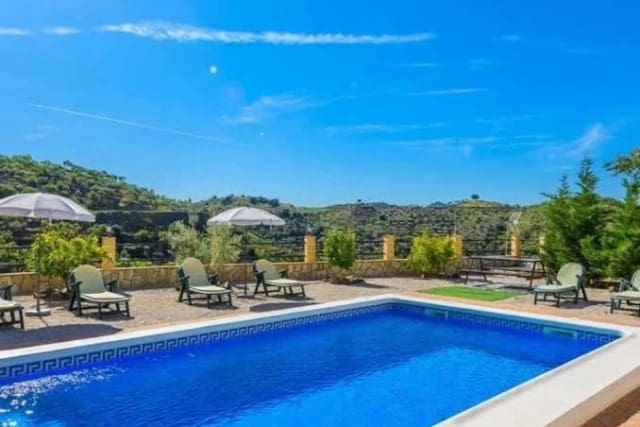 Quinta/Casa Rural para arrendar em Arenas com piscina - 1 500 € (Ref: 10054419)