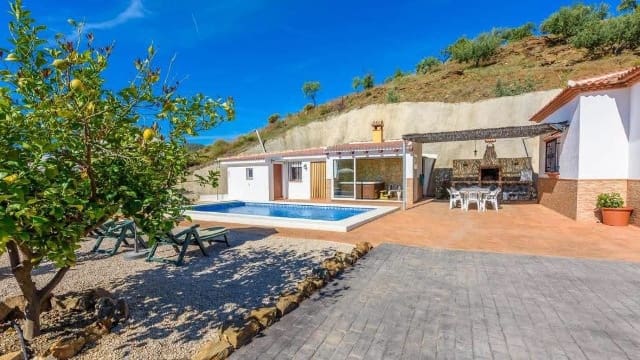 Quinta/Casa Rural para arrendar em Arenas com piscina - 1 500 € (Ref: 10054419)