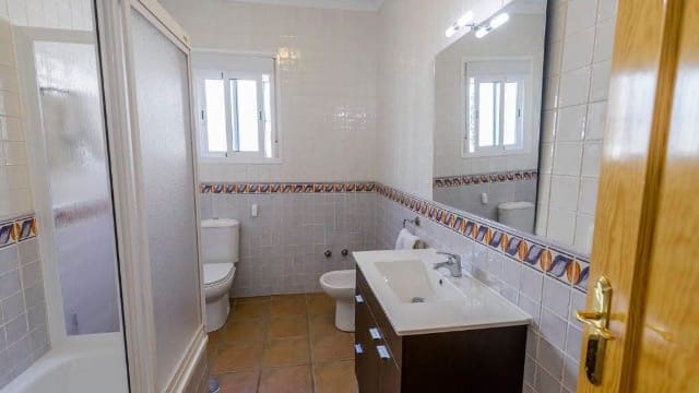 Quinta/Casa Rural para arrendar em Arenas com piscina - 1 500 € (Ref: 10054419)