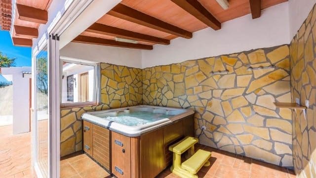 Finca/Casa di Campagna da affittare in Arenas con piscina - 1.500 € (Rif: 10054419)