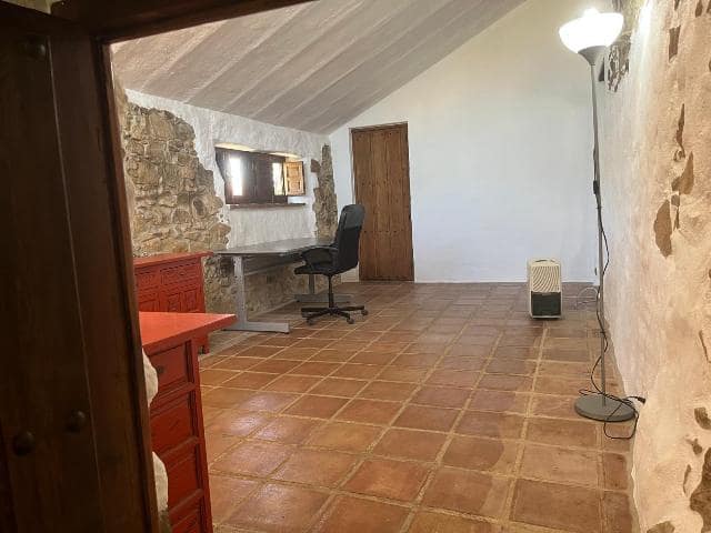 Finca/Herregård til leie i Riogordo - € 950 (Ref: 10054428)