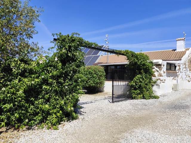 Finca/Herregård til leie i Riogordo - € 950 (Ref: 10054428)