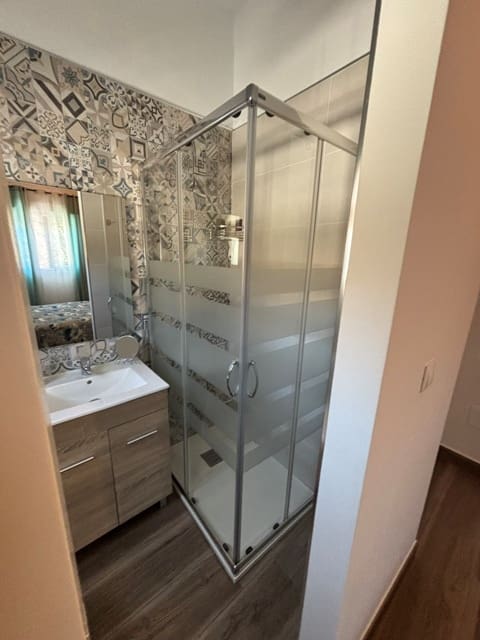 Finka/Dom wiejski do wynajęcia w Arenas z basenem - 1 500 € (Ref: 10097429)