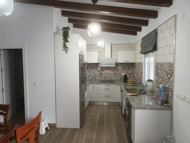 Finka/Dom wiejski do wynajęcia w Arenas z basenem - 1 500 € (Ref: 10097429)