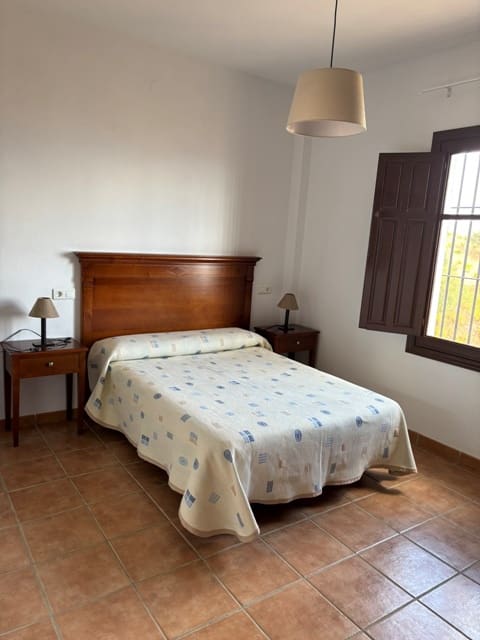 Finka/Dom wiejski do wynajęcia w Colmenar z basenem garażem - 1 500 € (Ref: 10097430)