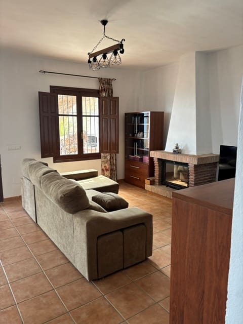 Finka/Dom wiejski do wynajęcia w Colmenar z basenem garażem - 1 500 € (Ref: 10097430)