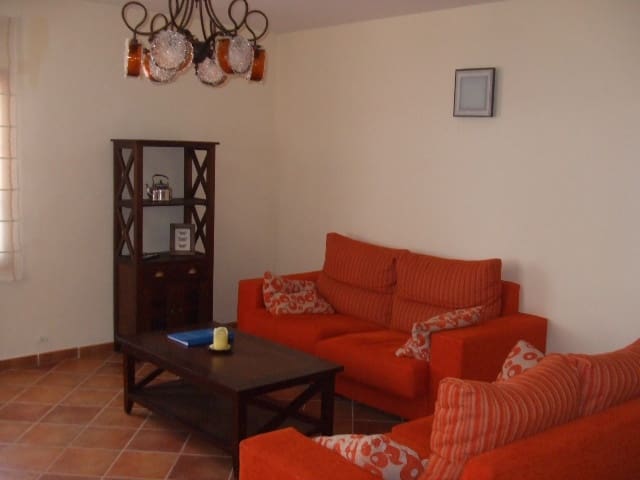 Finca/Maison de Campagne à louer à Triana - 2 600 € (Ref: 8868533)