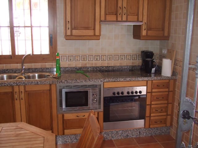 Finca/Maison de Campagne à louer à Triana - 2 600 € (Ref: 8868533)