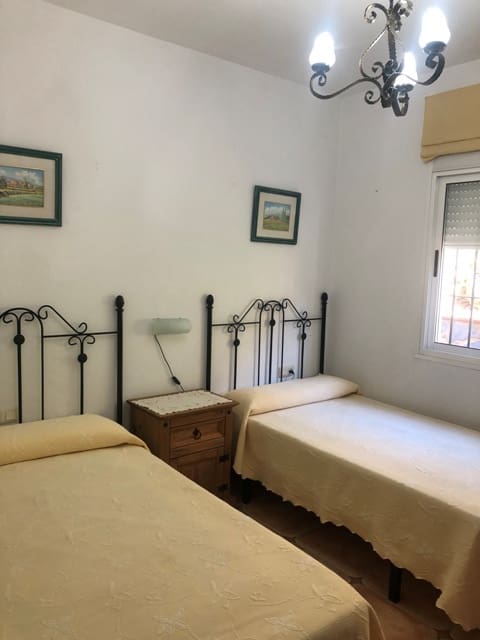 3 bedroom Finca/Country House for rent in Torrox with pool - € 1,350 (Ref: 9549818)