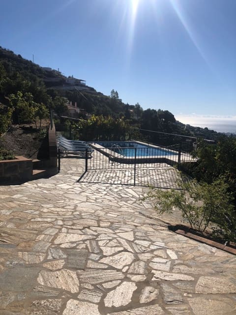 3 bedroom Finca/Country House for rent in Torrox with pool - € 1,350 (Ref: 9549818)