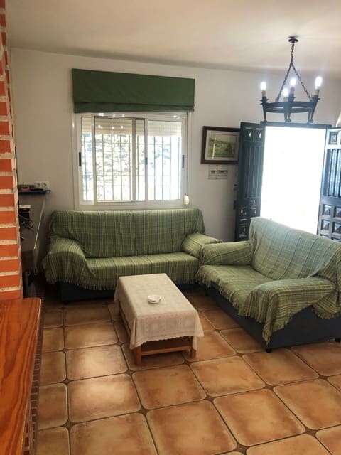 3 bedroom Finca/Country House for rent in Torrox with pool - € 1,350 (Ref: 9549818)