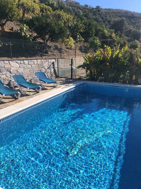 3 bedroom Finca/Country House for rent in Torrox with pool - € 1,350 (Ref: 9549818)