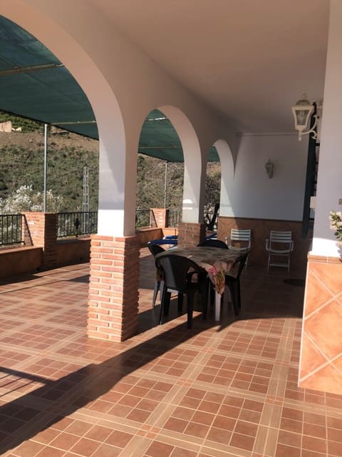 3 bedroom Finca/Country House for rent in Torrox with pool - € 1,350 (Ref: 9549818)