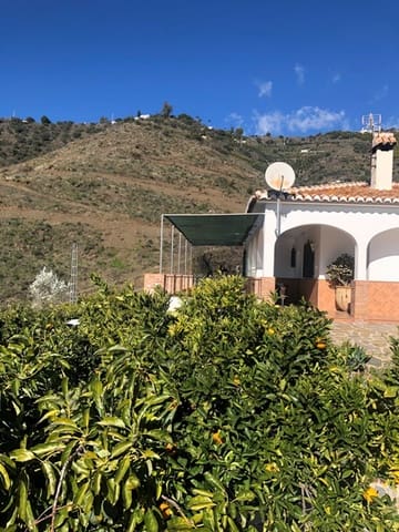 3 soveværelse Finca/Landehus til leje i Torrox med swimmingpool - € 1.350 (Ref: 9549818)