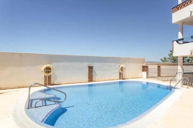 Apartment for rent in Alcaucin - € 750 (Ref: 9550359)