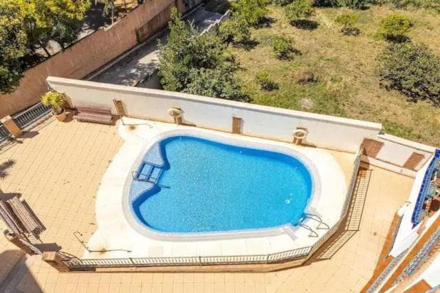 Apartment for rent in Alcaucin - € 750 (Ref: 9550359)