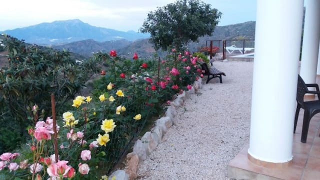 Finca/Maison de Campagne à louer à Colmenar - 1 600 € (Ref: 9550428)