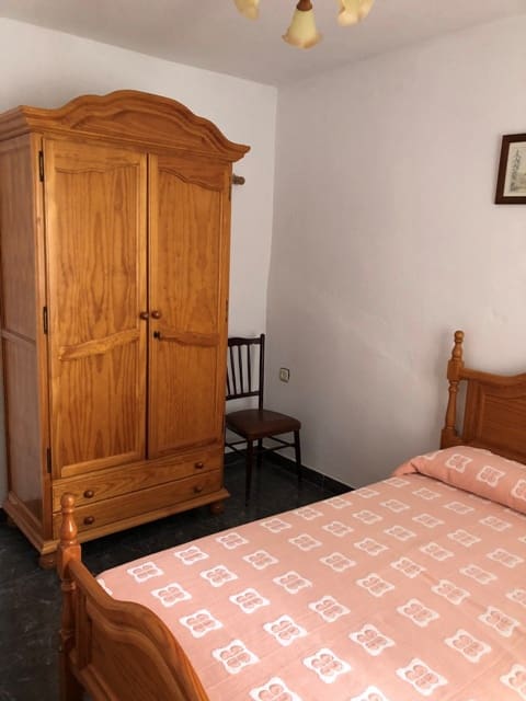 Apartment for rent in Los Romanes - € 575 (Ref: 9550431)