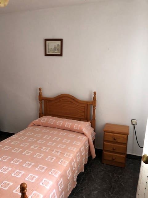 Apartment for rent in Los Romanes - € 575 (Ref: 9550431)