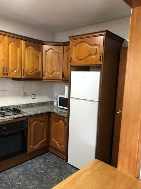 Apartment for rent in Los Romanes - € 575 (Ref: 9550431)