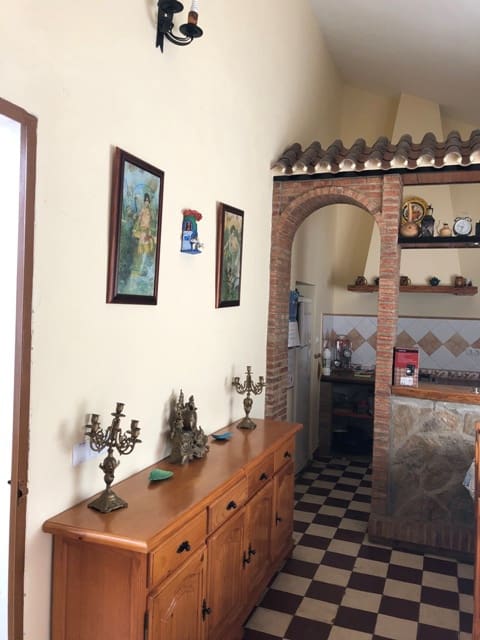 Finca/Hus på landet att hyra i Riogordo - 1 400 € (Ref: 9585215)