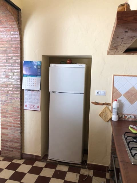 Finca/Hus på landet att hyra i Riogordo - 1 400 € (Ref: 9585215)