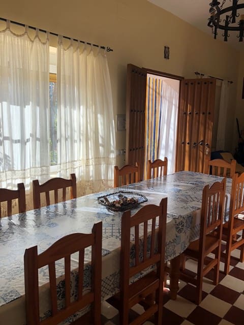 Finca/Hus på landet att hyra i Riogordo - 1 400 € (Ref: 9585215)