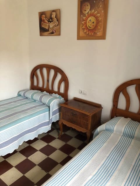 Finca/Hus på landet att hyra i Riogordo - 1 400 € (Ref: 9585215)