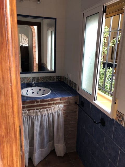 Finca/Hus på landet att hyra i Riogordo - 1 400 € (Ref: 9585215)