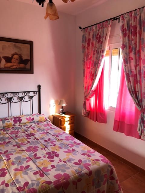 Finca/Hus på landet att hyra i Riogordo - 1 400 € (Ref: 9585215)