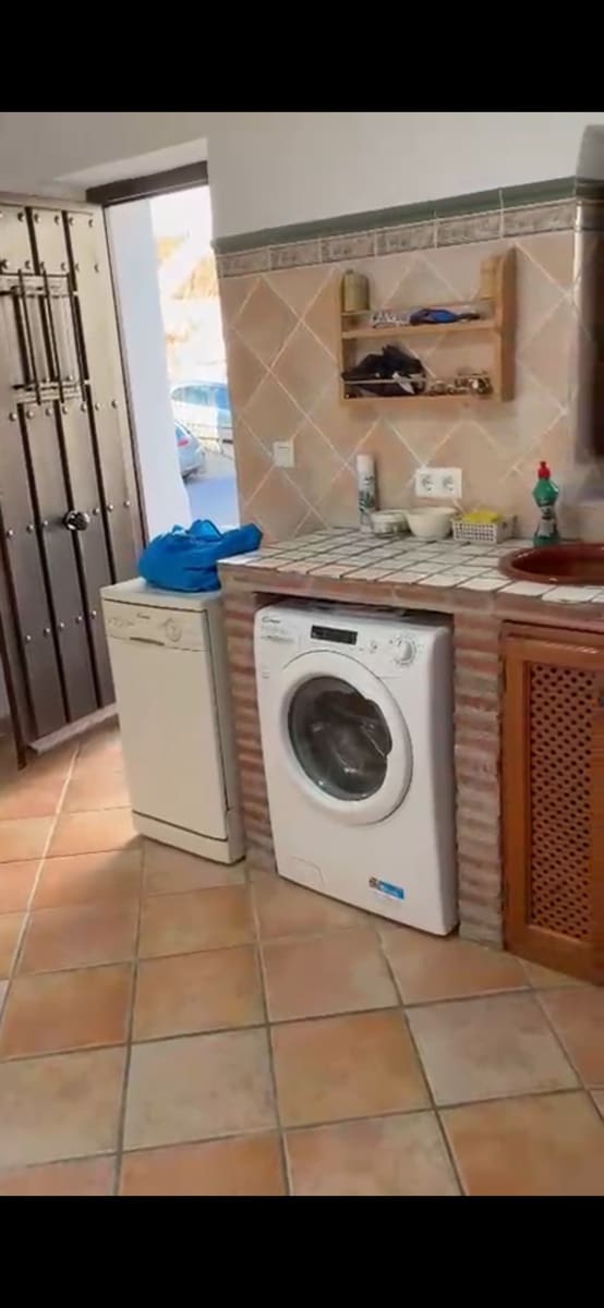 Casa da affittare in Alcaucin - 690 € (Rif: 9610055)