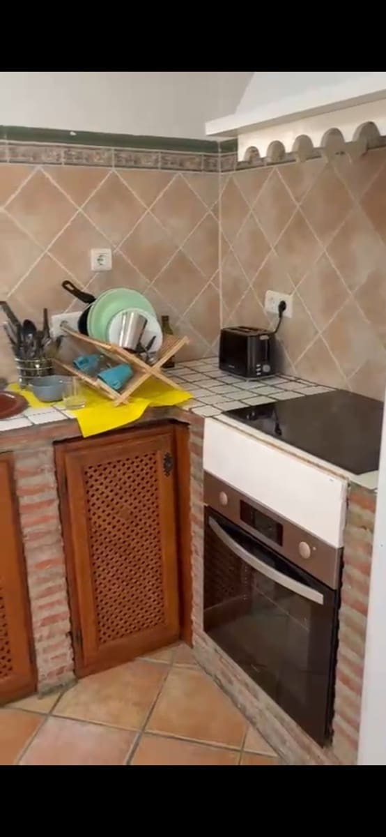 Casa da affittare in Alcaucin - 690 € (Rif: 9610055)