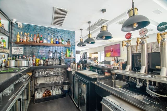 Restauracja lub bar na sprzedaż w Moraira, Teulada-Moraira - 140 000 € (Ref: 10002392)