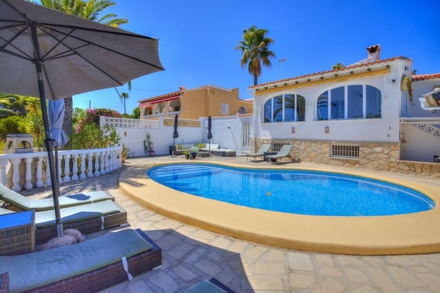 3 Zimmer Villa zu verkaufen in Moraira, Teulada-Moraira mit Pool - 915.000 € (Ref: 10009522)