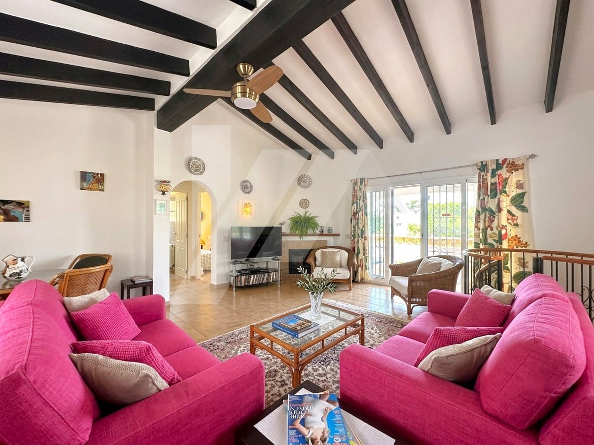 Chalet de 5 habitaciones en Moraira en venta con piscina - 625.000 € (Ref: 10016879)