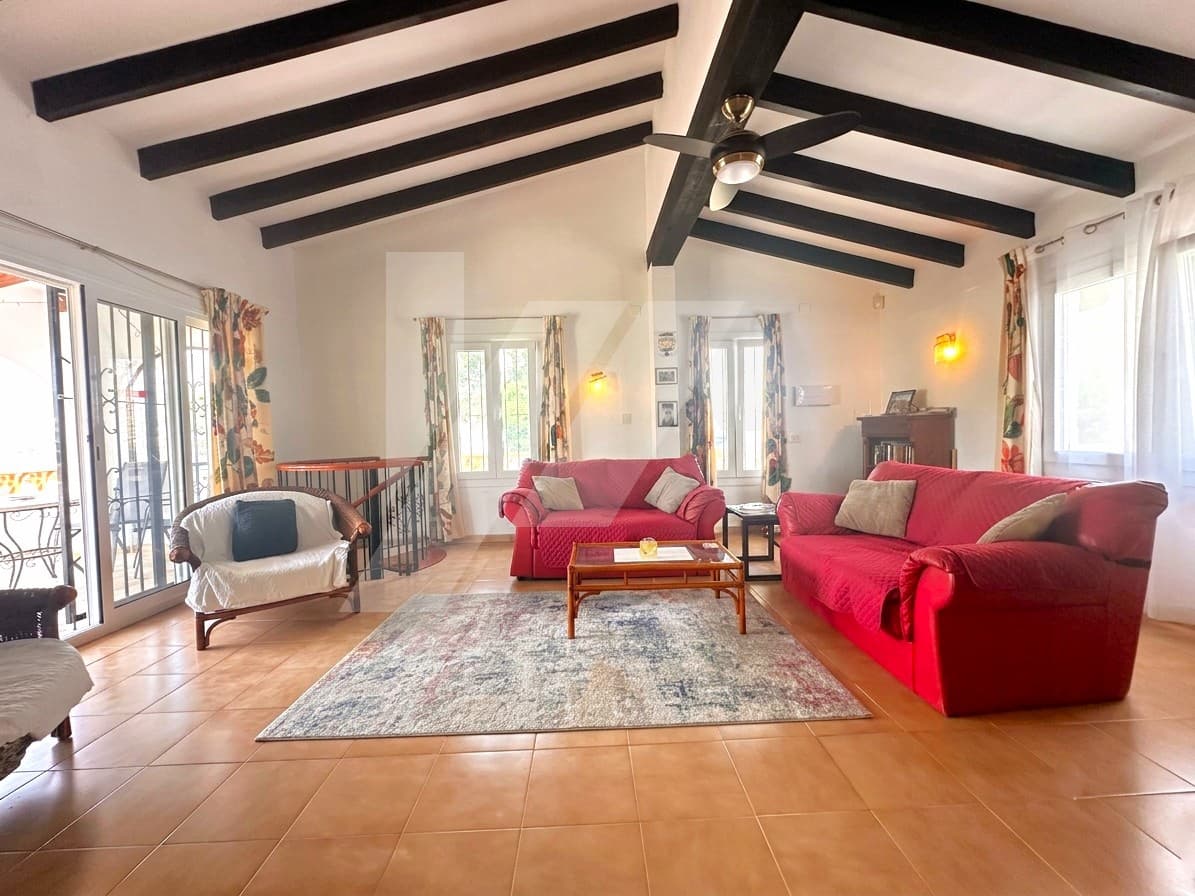 Chalet de 5 habitaciones en Moraira en venta con piscina - 625.000 € (Ref: 10016879)
