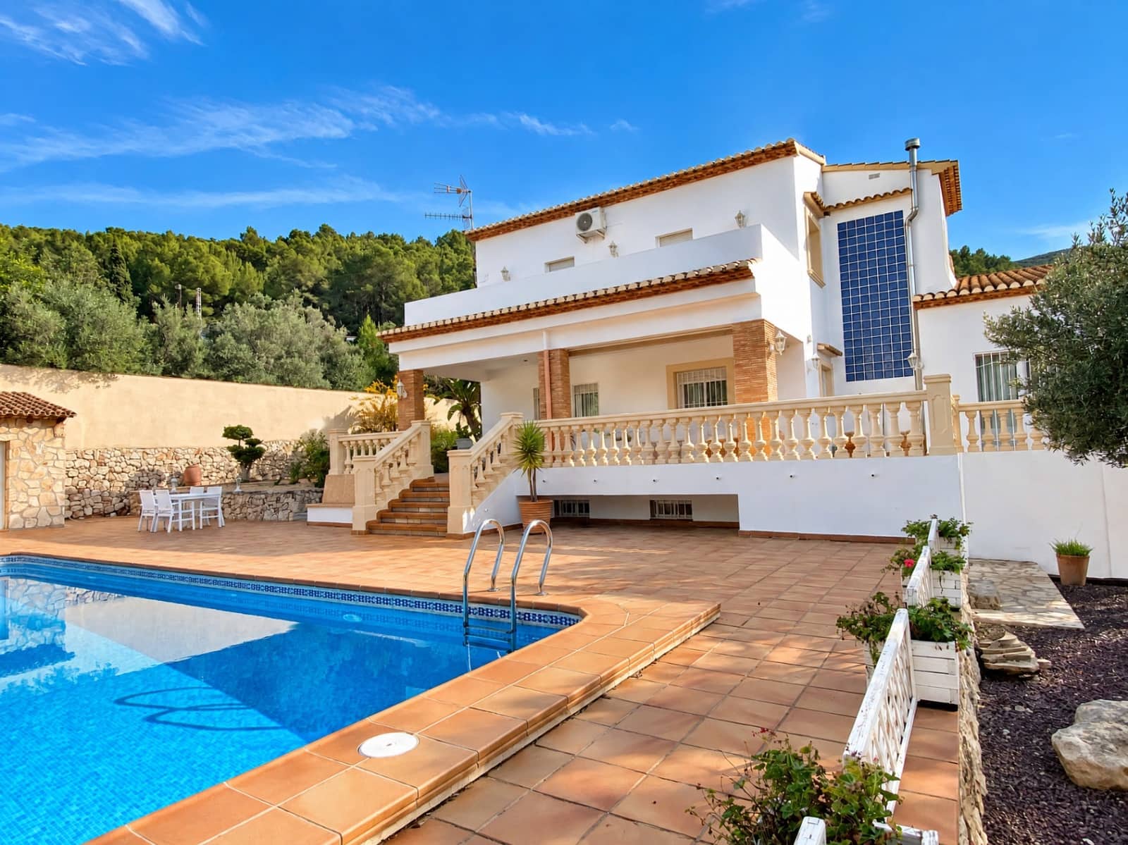 6 bedroom Villa for sale in Orba with pool garage - € 890,000 (Ref: 10016882)