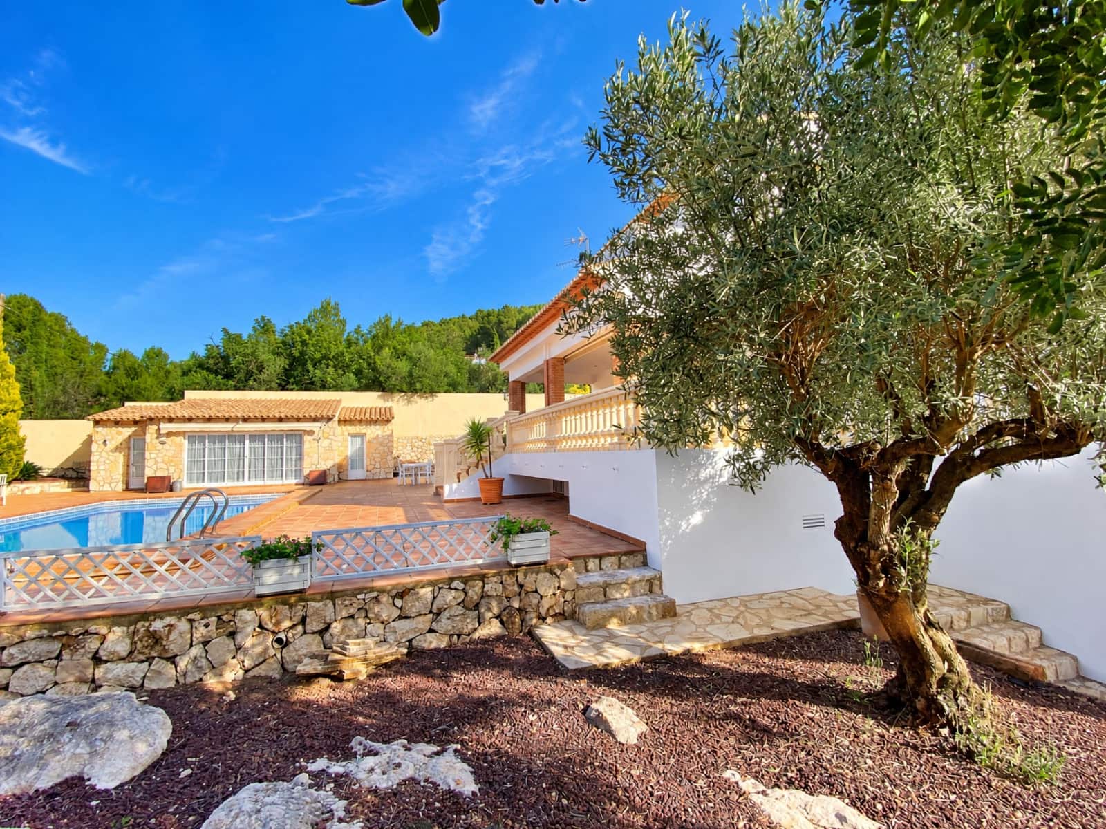 6 bedroom Villa for sale in Orba with pool garage - € 890,000 (Ref: 10016882)
