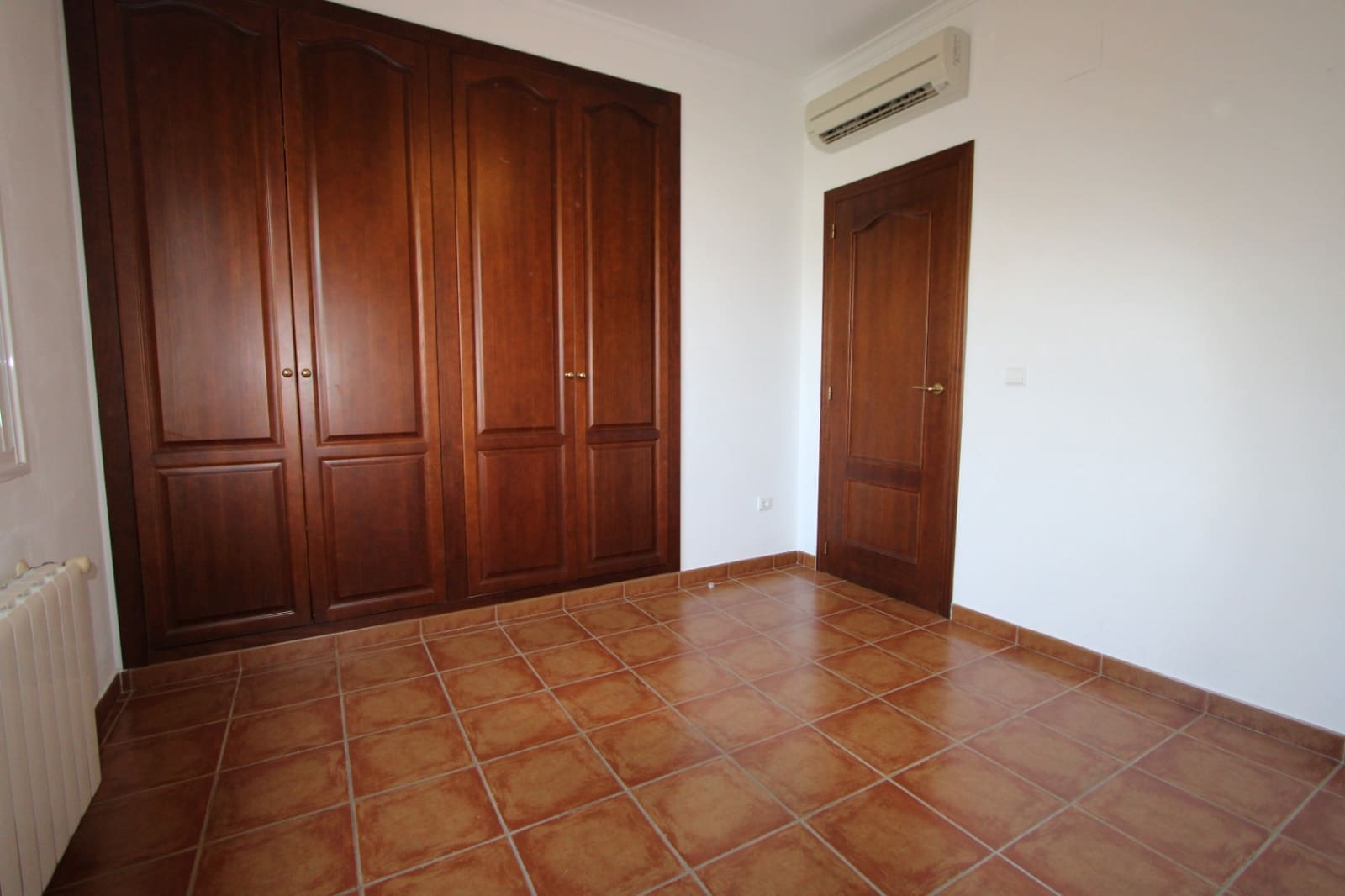 5 camera da letto Villa in vendita in Orba con piscina garage - 645.000 € (Rif: 10016884)