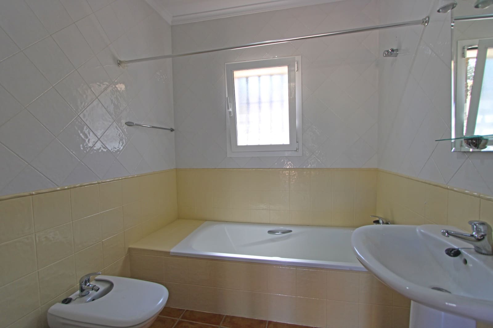 5 camera da letto Villa in vendita in Orba con piscina garage - 645.000 € (Rif: 10016884)