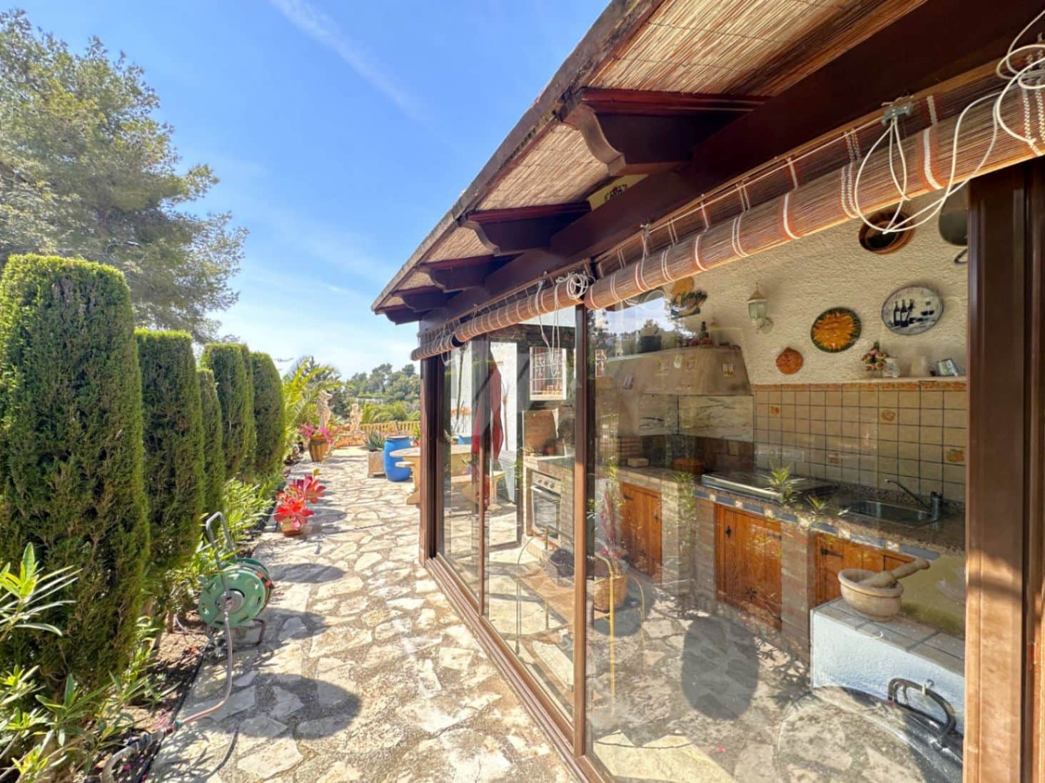 3 sypialnia Willa na sprzedaż w Moraira z basenem garażem - 820 000 € (Ref: 10016885)