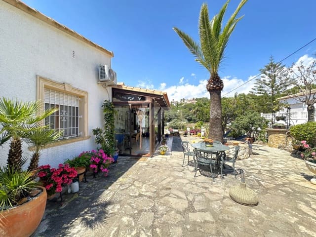 3 sypialnia Willa na sprzedaż w Moraira, Teulada-Moraira z basenem garażem - 820 000 € (Ref: 10016885)