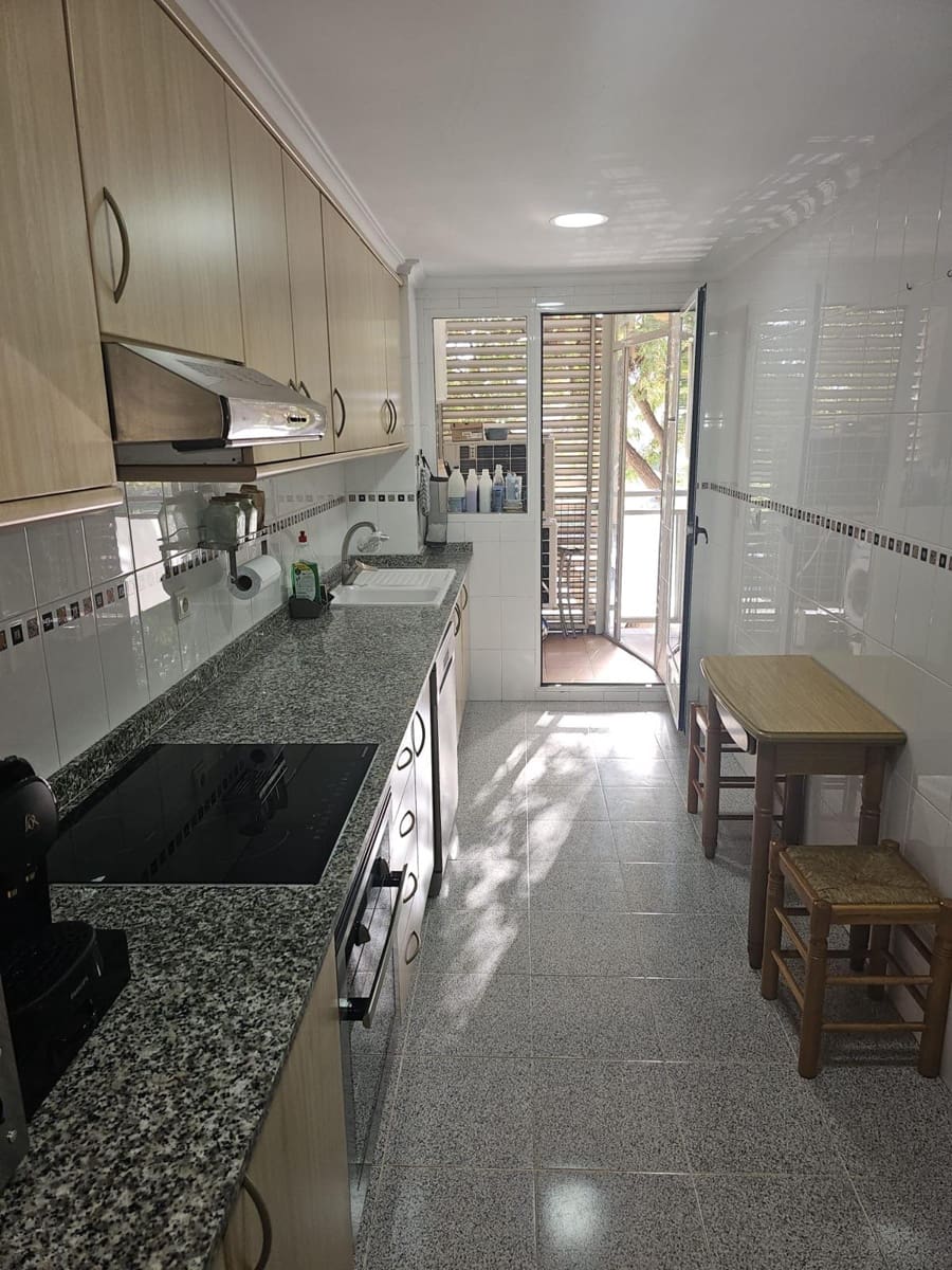 Apartamento de 3 habitaciones en Dénia en venta con garaje - 299.000 € (Ref: 10016886)