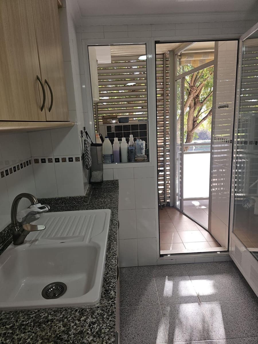 Apartamento de 3 habitaciones en Dénia en venta con garaje - 299.000 € (Ref: 10016886)