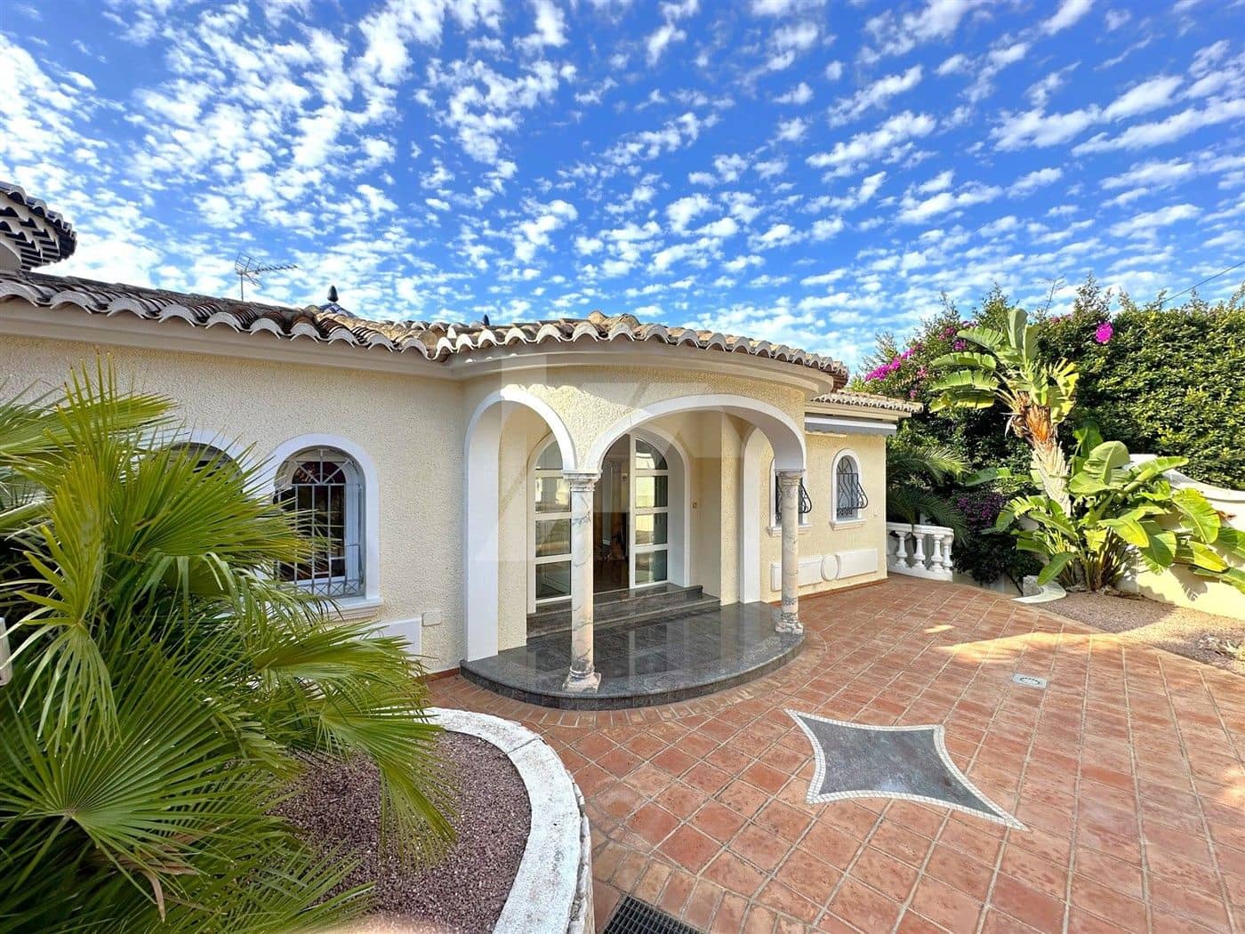 4 chambre Villa/Maison à vendre à Benissa avec piscine garage - 1 990 000 € (Ref: 10016889)